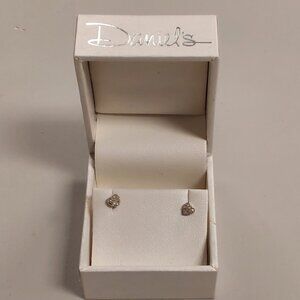 14Kt White Gold 0.25 Ct Genuine Natural Cluster Diamond Heart Stud Earrings